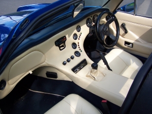 S2 curved dash